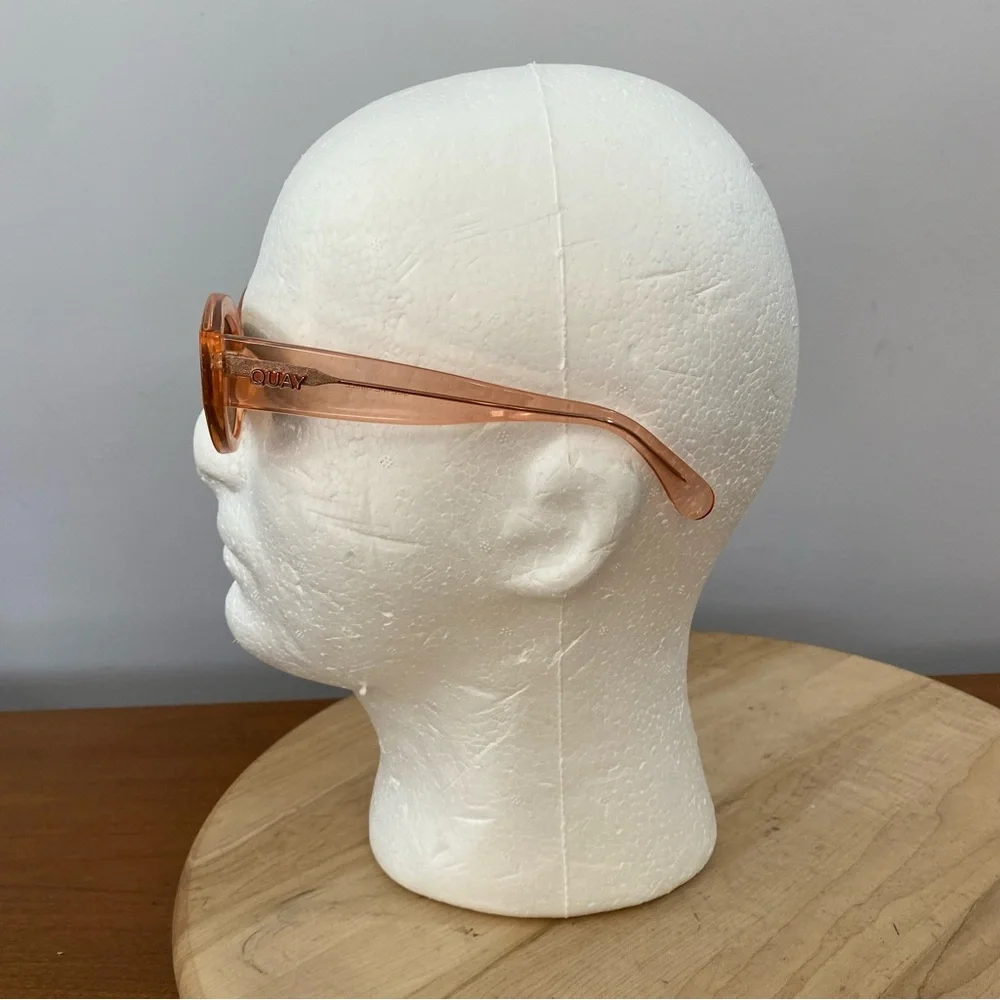 Quay Australia Real Me Sunglasses Geometric Pink Ombre Frame Black Lens 111 Lgth